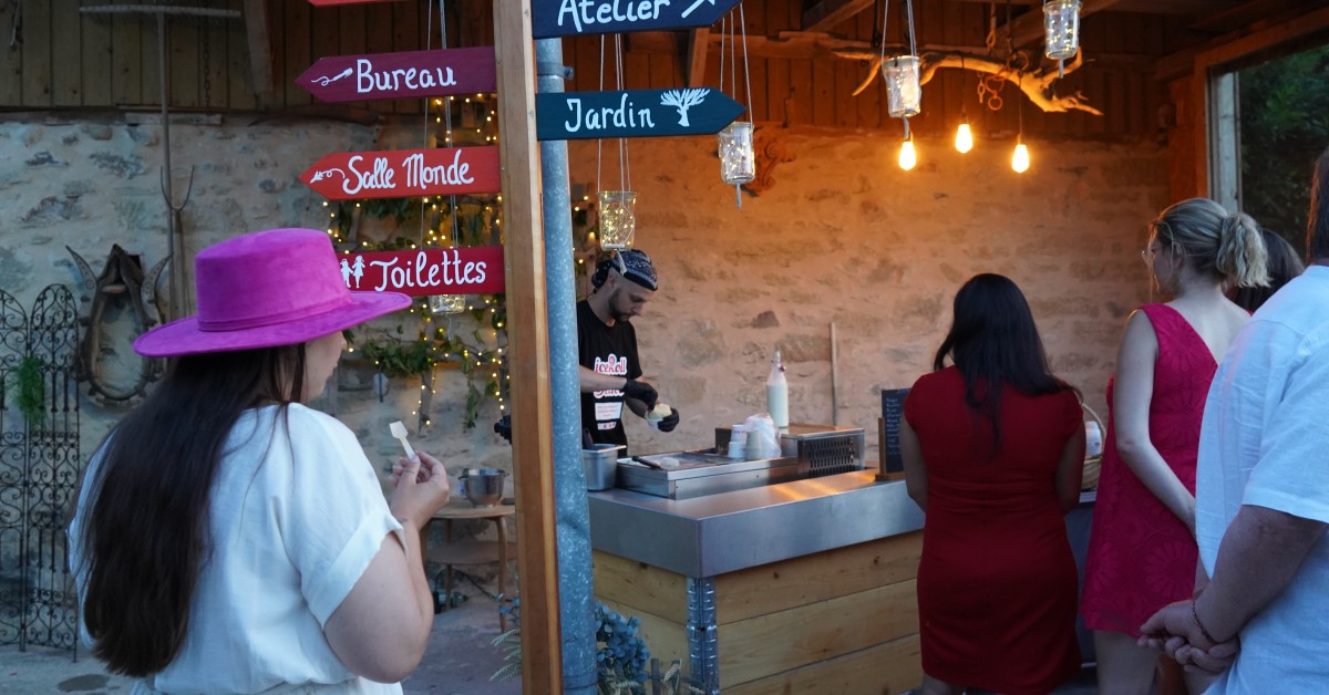 Une découverte glacée inoubliable lors d’un mariage à La Restaurée